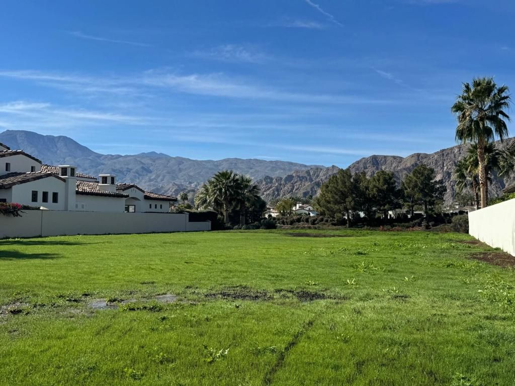 Image 2 of property listing at 53493 Via Dona, La Quinta, CA 92253