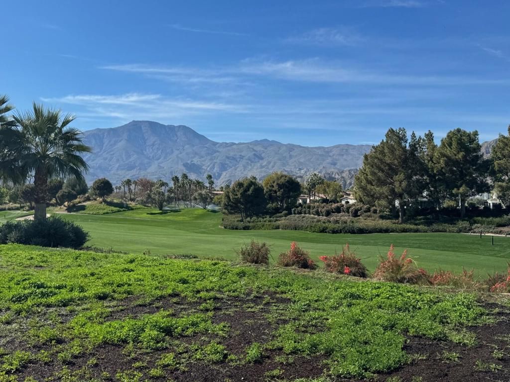 Image 4 of property listing at 53493 Via Dona, La Quinta, CA 92253