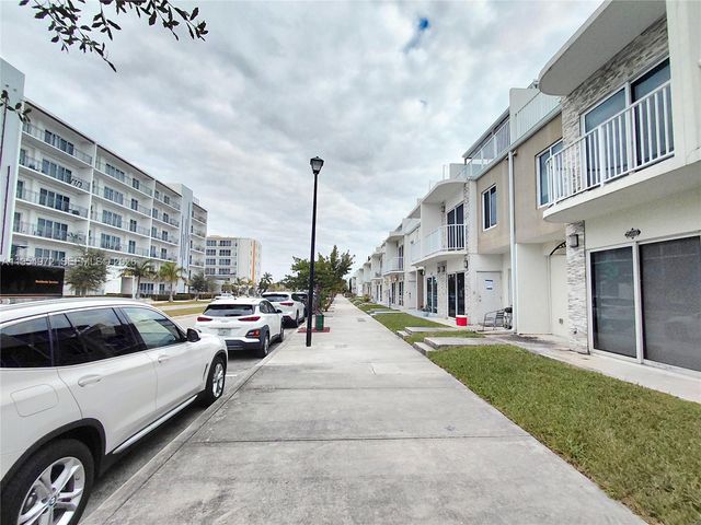 25868 SW 139th Path, Homestead, FL 33032