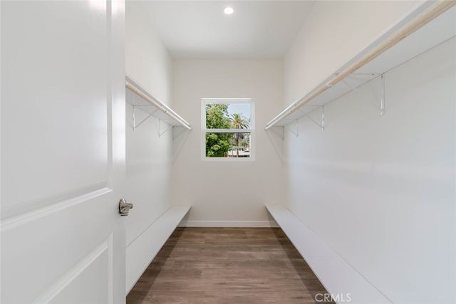 1961 Waltonia Drive 106, Montrose, CA 91020