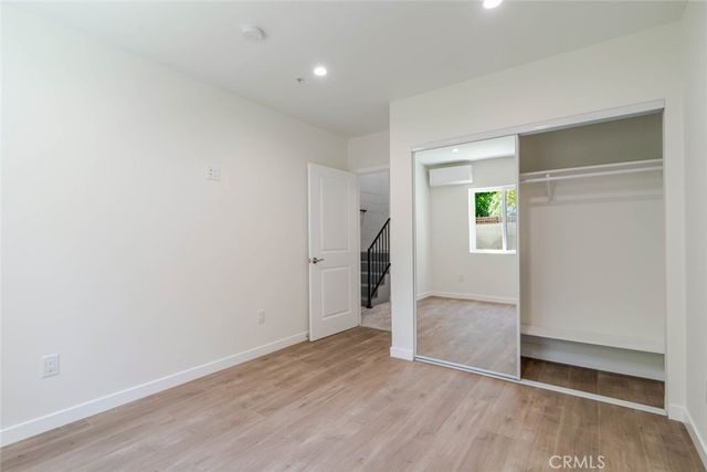 1961 Waltonia Drive 106, Montrose, CA 91020