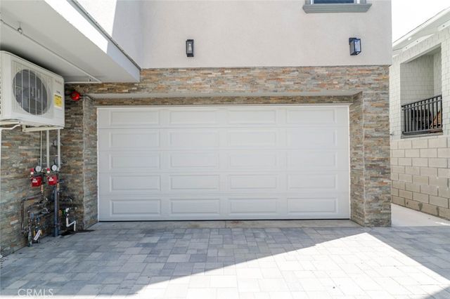 1961 Waltonia Drive 106, Montrose, CA 91020