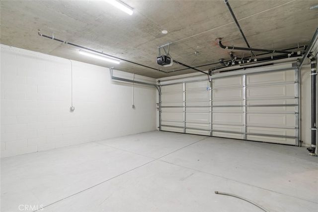 1961 Waltonia Drive 106, Montrose, CA 91020