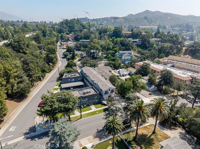 1961 Waltonia Drive 106, Montrose, CA 91020