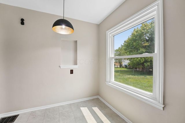 375 E Royal Forest Boulevard, Columbus, OH 43214