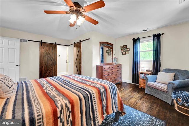 253 PIKETOWN RD, Harrisburg, PA 17112