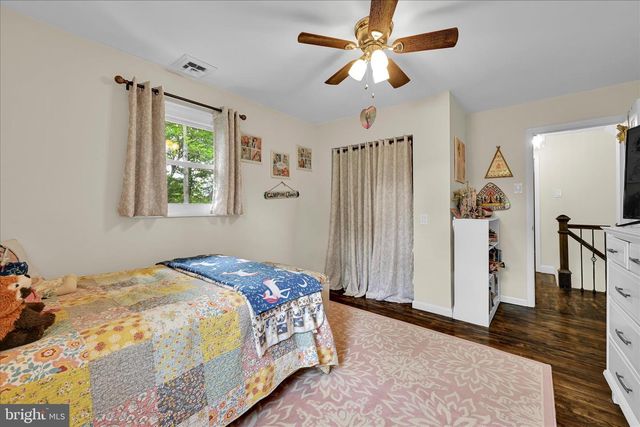 253 PIKETOWN RD, Harrisburg, PA 17112