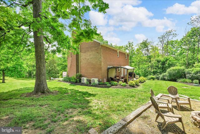 253 PIKETOWN RD, Harrisburg, PA 17112