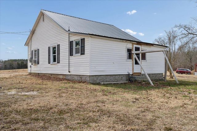 1074 Throckmorton Trail, Scottsburg, VA 24589