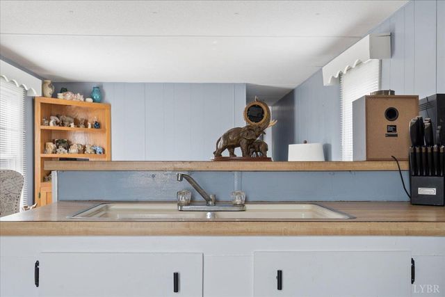 1074 Throckmorton Trail, Scottsburg, VA 24589