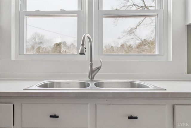 1074 Throckmorton Trail, Scottsburg, VA 24589