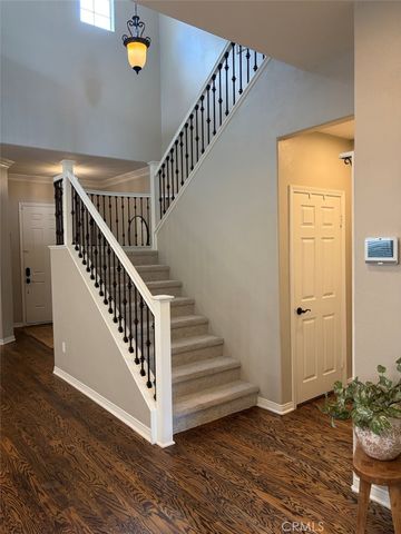 24217 English Rose, Valencia, CA 91354