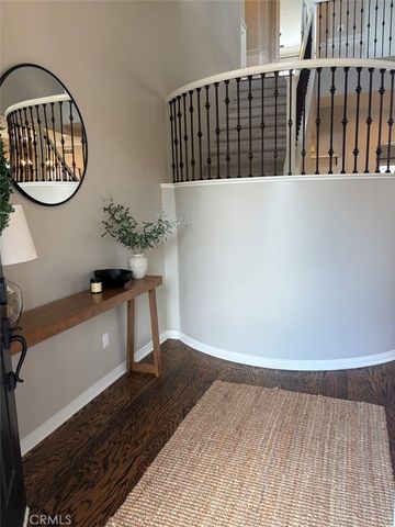 24217 English Rose, Valencia, CA 91354