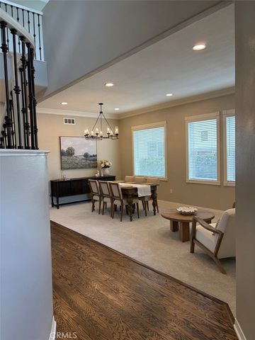 24217 English Rose, Valencia, CA 91354