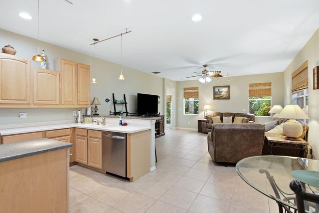 4882 W BREEZE CIRCLE, Palm Harbor, FL 34683