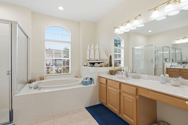 4882 W BREEZE CIRCLE, Palm Harbor, FL 34683