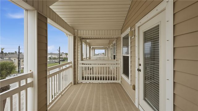 14202 Encantada Ave, Corpus Christi, TX 78418