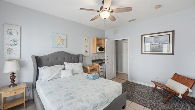 14202 Encantada Ave, Corpus Christi, TX 78418