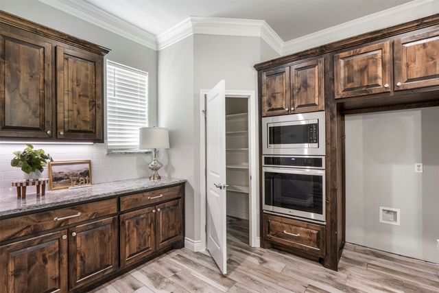 10301 Ravenswood Road, Granbury, TX 76049