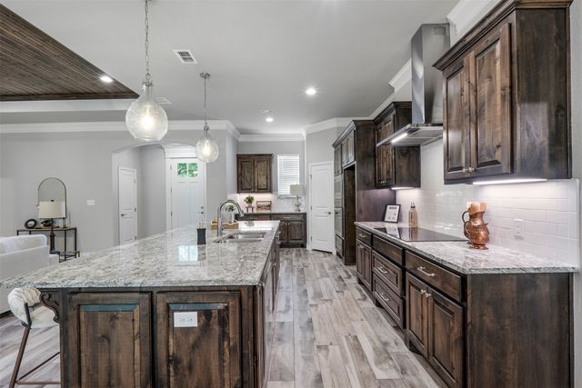 10301 Ravenswood Road, Granbury, TX 76049