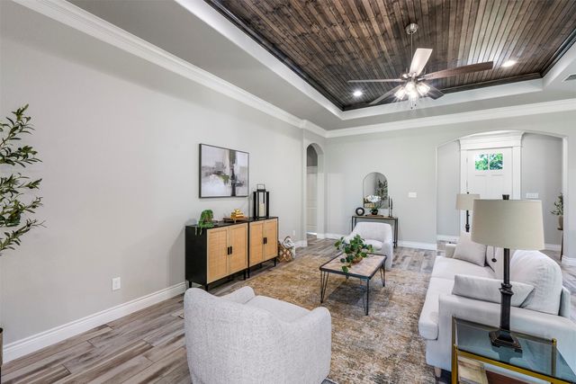 10301 Ravenswood Road, Granbury, TX 76049