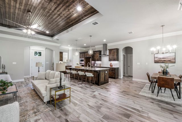 10301 Ravenswood Road, Granbury, TX 76049