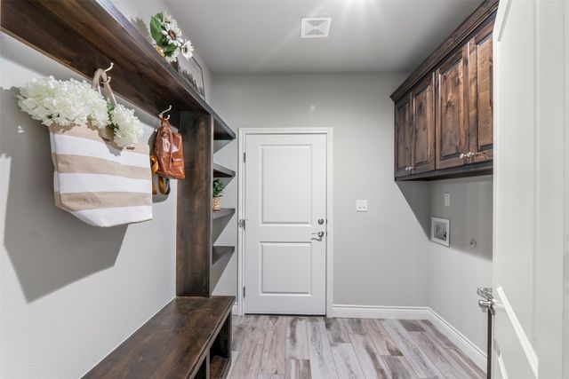 10301 Ravenswood Road, Granbury, TX 76049