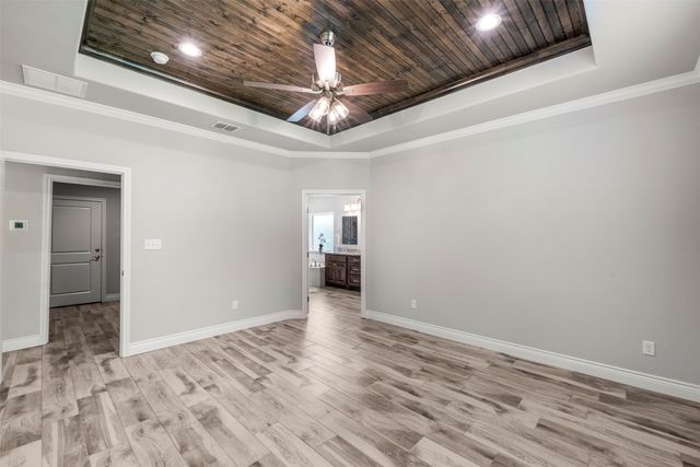10301 Ravenswood Road, Granbury, TX 76049