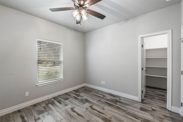 10301 Ravenswood Road, Granbury, TX 76049