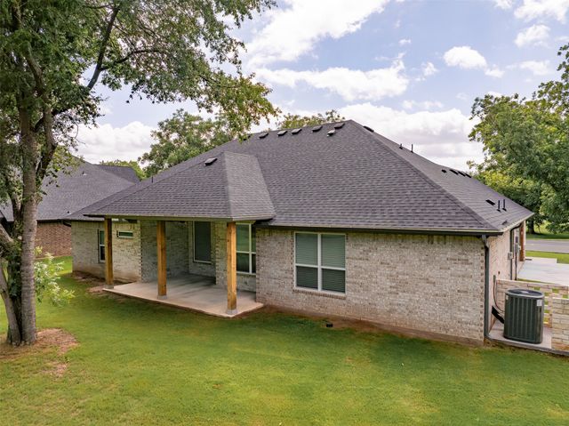 10301 Ravenswood Road, Granbury, TX 76049