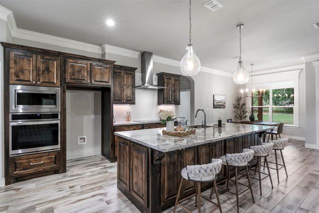 10301 Ravenswood Road, Granbury, TX 76049