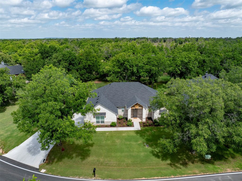 10301 Ravenswood Road, Granbury, TX 76049