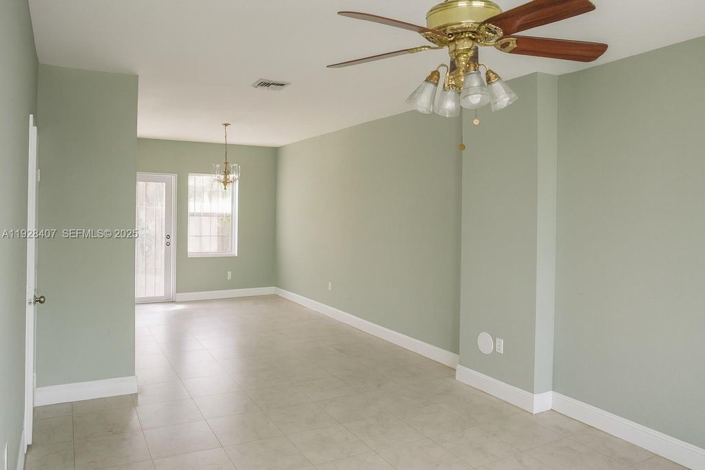 457 NW 84th St 457, Miami, FL 33150