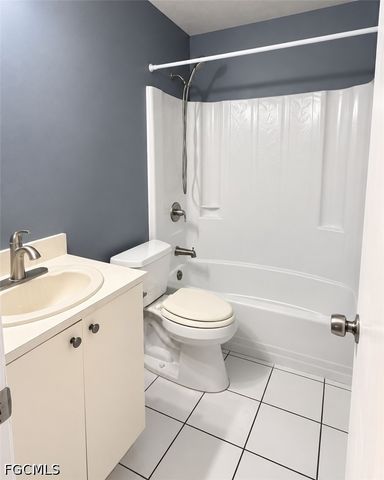 5254 Coronado PKWY, Naples, FL 34116