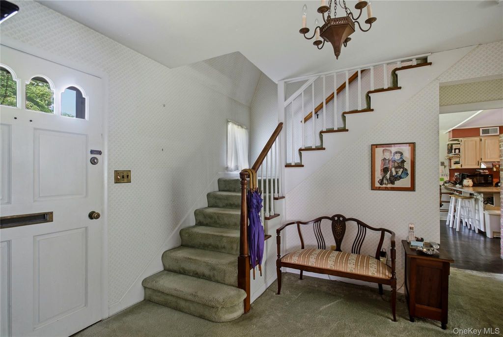 1 Grandview Circle, Pleasantville, NY 10570 — photo 3