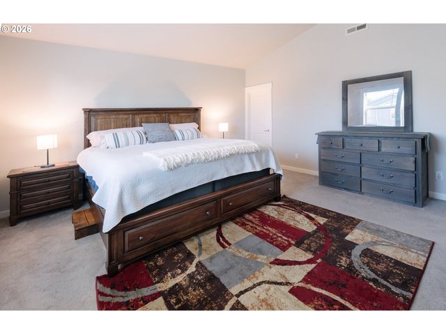 1740 N 23RD St, Washougal, WA 98671