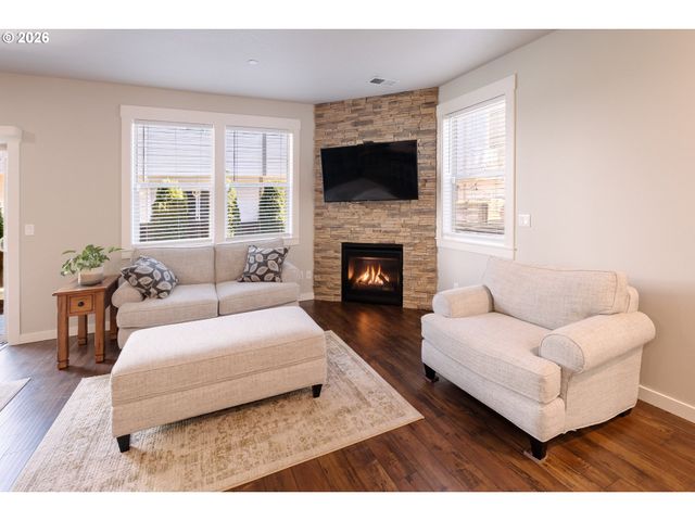 1740 N 23RD St, Washougal, WA 98671