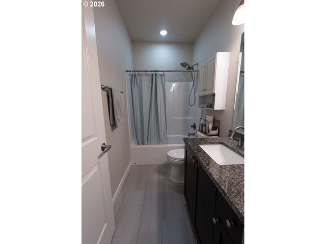 1740 N 23RD St, Washougal, WA 98671