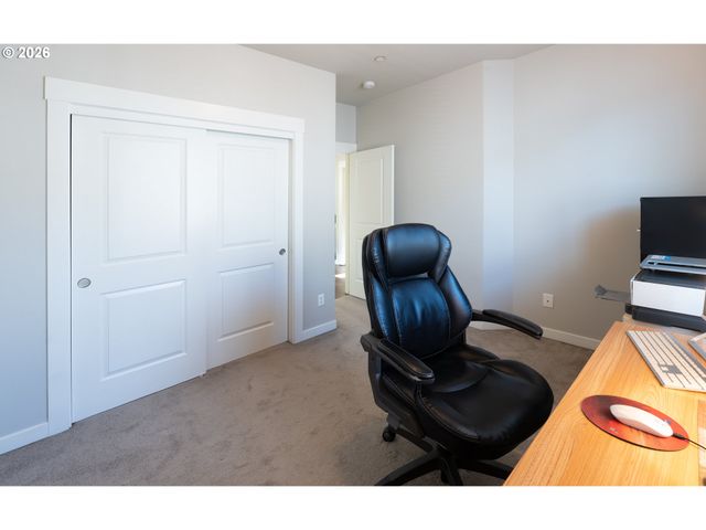 1740 N 23RD St, Washougal, WA 98671