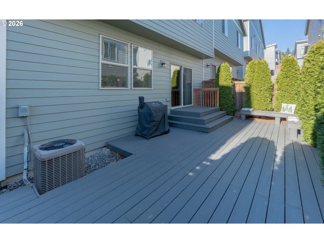 1740 N 23RD St, Washougal, WA 98671