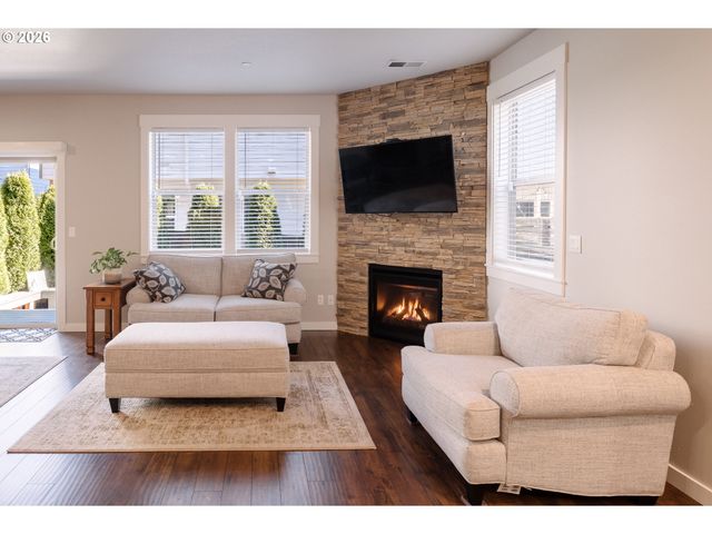 1740 N 23RD St, Washougal, WA 98671