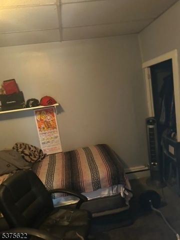 106 W Somerset St, Raritan Boro, NJ 08869