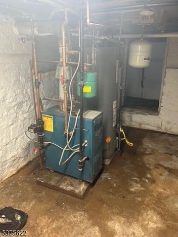 106 W Somerset St, Raritan Boro, NJ 08869