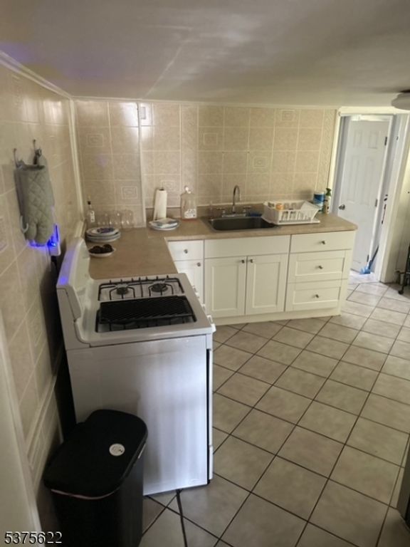106 W Somerset St, Raritan Boro, NJ 08869 — photo 3