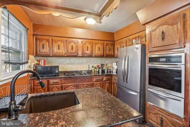 1214 E SYDNEY ST, Philadelphia, PA 19150