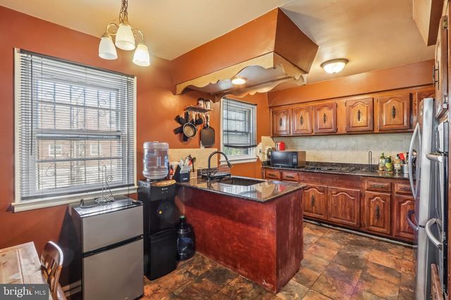 1214 E SYDNEY ST, Philadelphia, PA 19150
