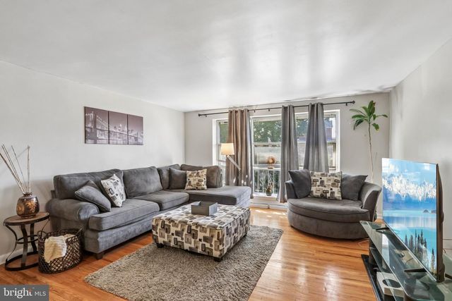 1214 E SYDNEY ST, Philadelphia, PA 19150