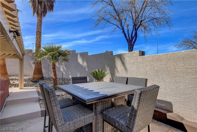 7651 Man O War Street, Las Vegas, NV 89131