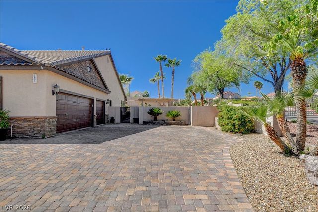 7651 Man O War Street, Las Vegas, NV 89131