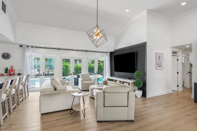 4030 NE 25th Avenue, Lighthouse Point, FL 33064